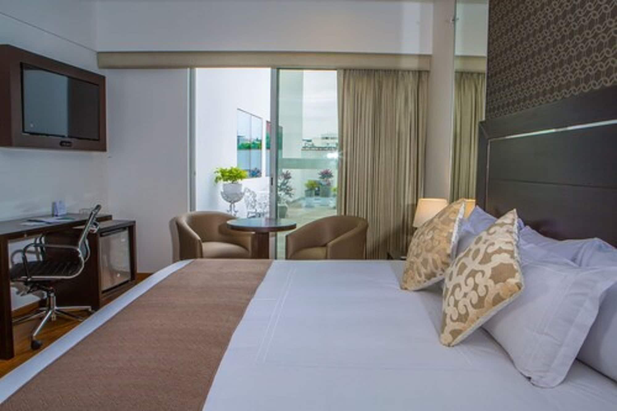 Hotel Jose Antonio Deluxe à Lima Extérieur photo