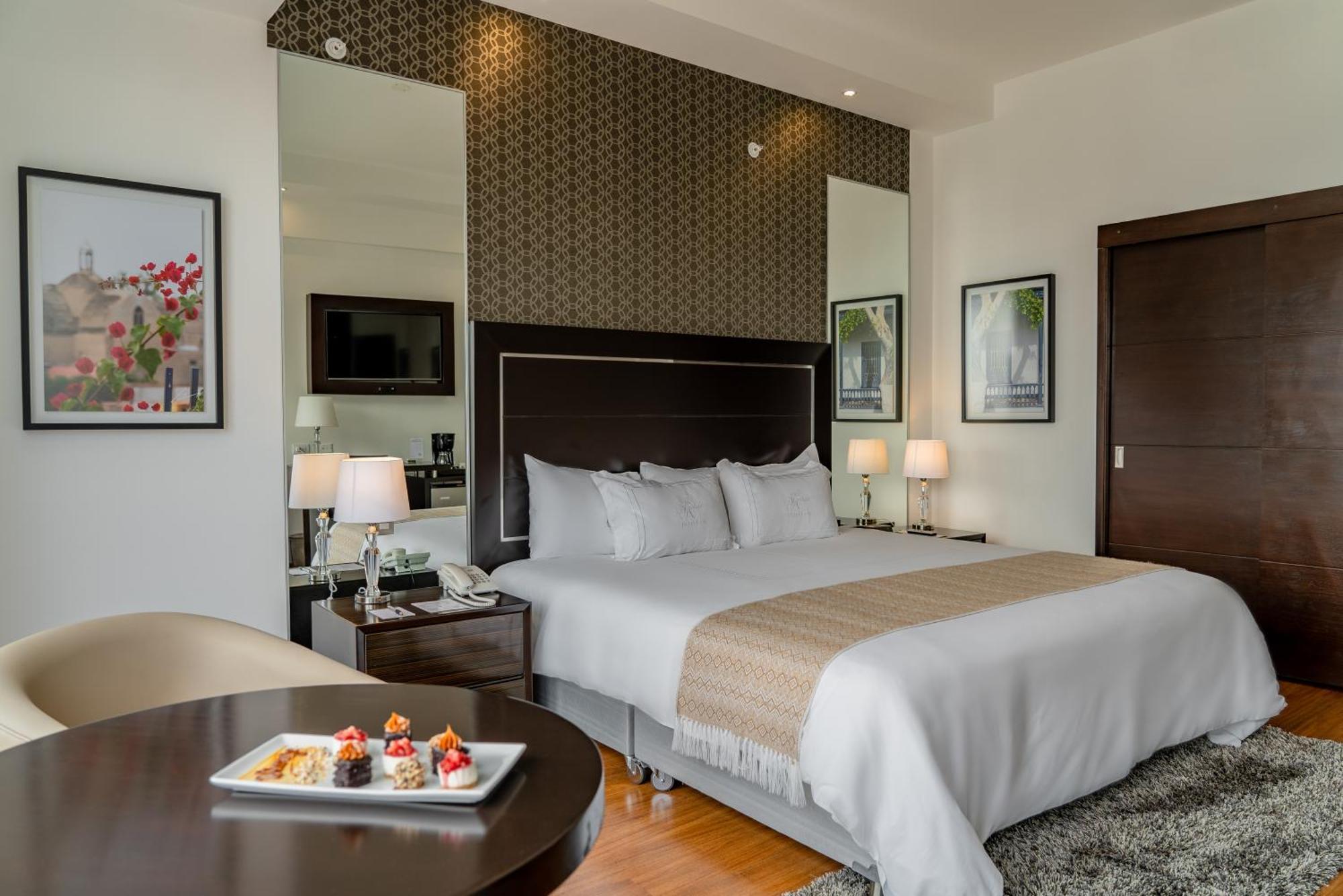 Hotel Jose Antonio Deluxe à Lima Extérieur photo