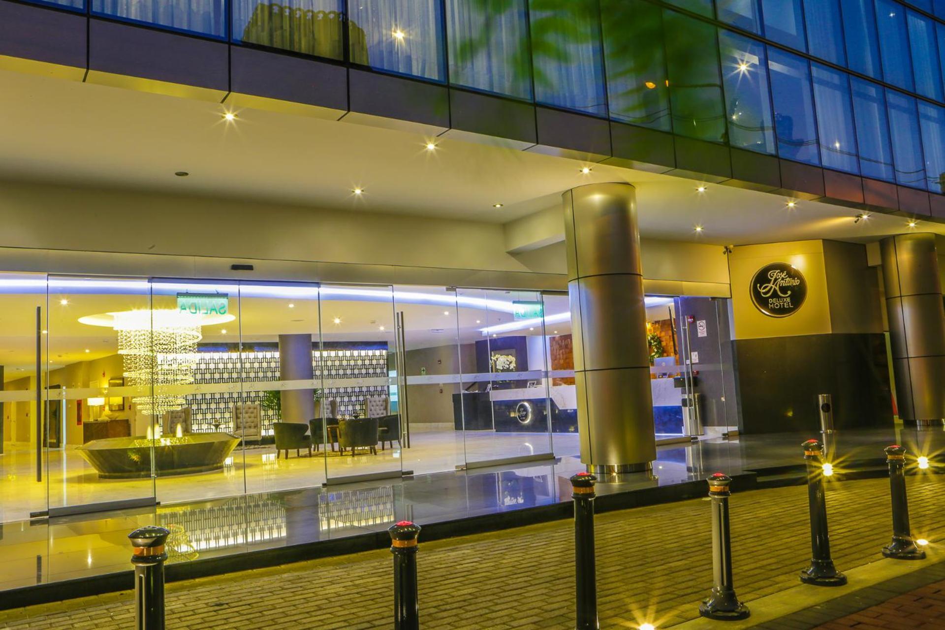 Hotel Jose Antonio Deluxe à Lima Extérieur photo